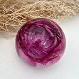 GLASH |Resin Globe containing sentimental flowers and ash